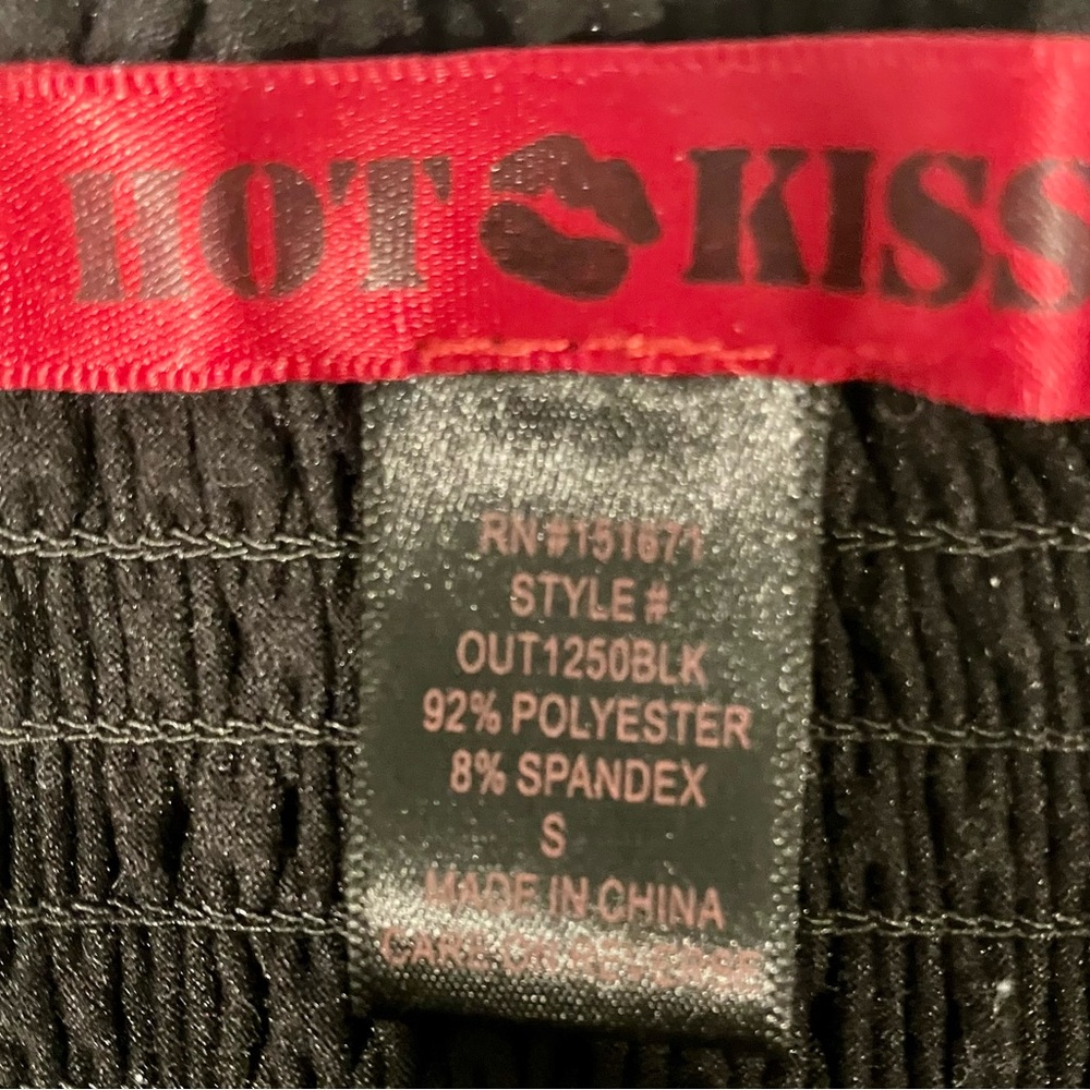 Hot Kiss black top size Small - Picture 3 of 8